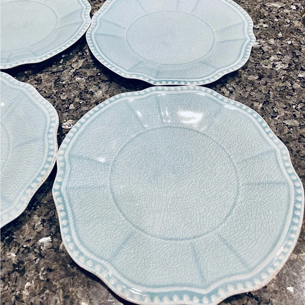 Pier 1 Pale Blue Scalloped Melamine Dinner Plates 10.5” - Set of 4